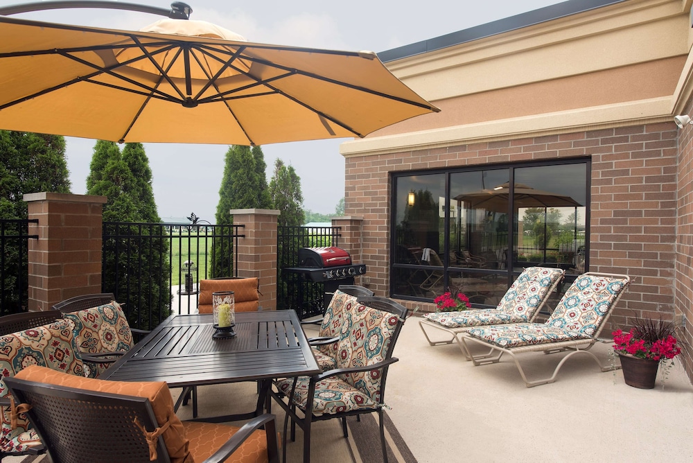 Hampton Inn Suites Crawfordsville 34/51