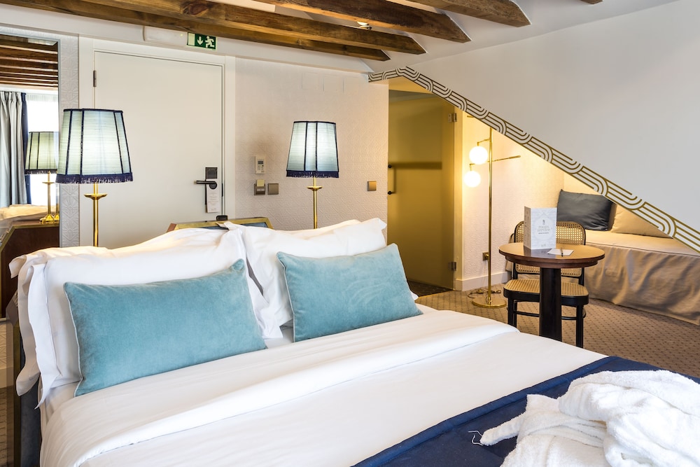 THE LIFT BOUTIQUE HOTEL 16/81