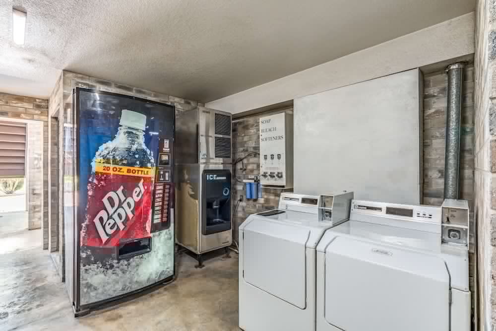 Quality Inn I-10 East near Frost Bank Center 23/42