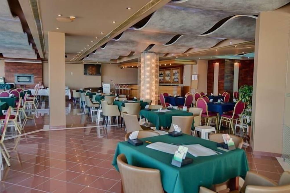 Heliotrope Boutique and Resort Hotels 54/65