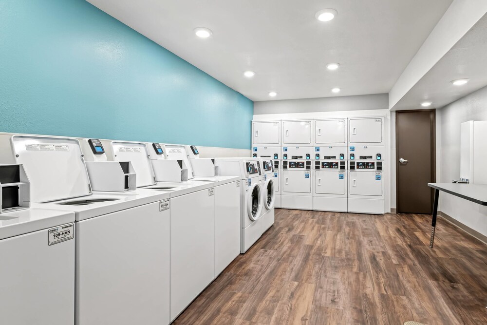WoodSpring Suites Charlotte - Arrowood 44/60