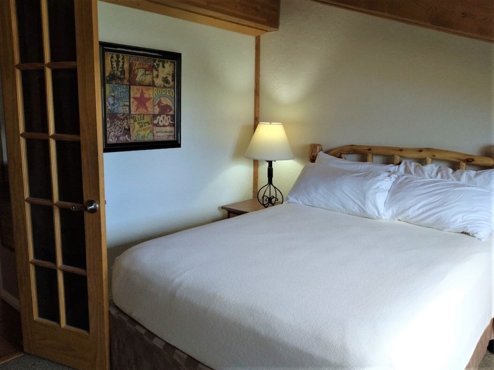 The Boulder Creek Lodge 12/64
