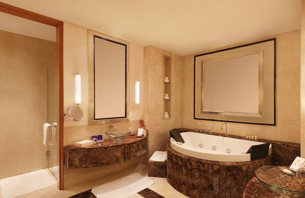 Trident Hotel Gurgaon 34/64