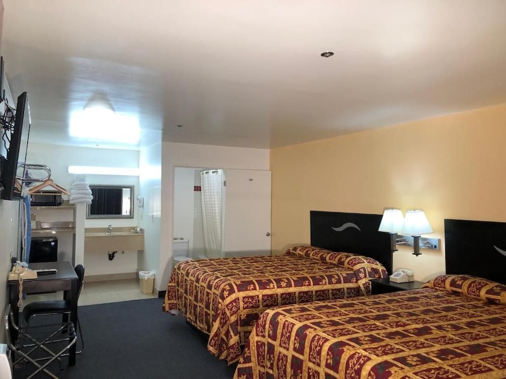 Luxury Inn 16/44