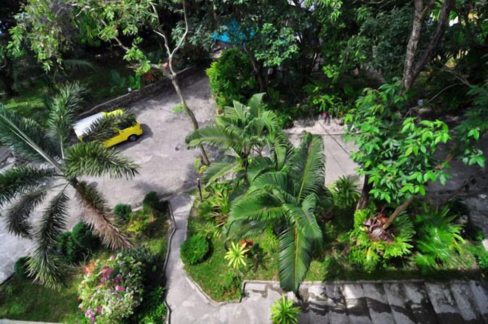 BAAN KARON HILL PHUKET RESORT 46/53