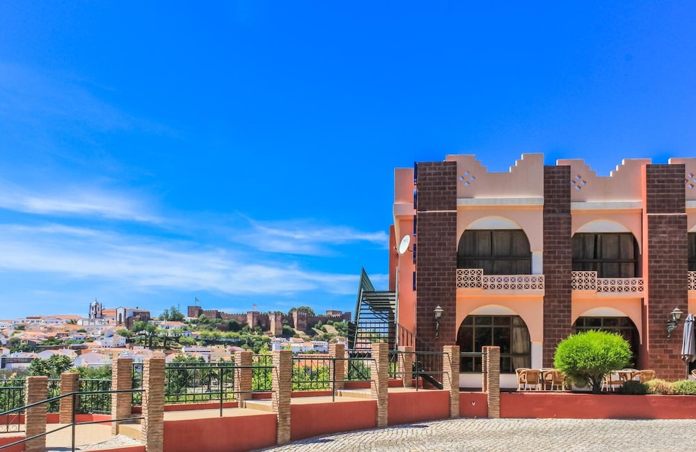 Colina Dos Mouros Hotel 3/60