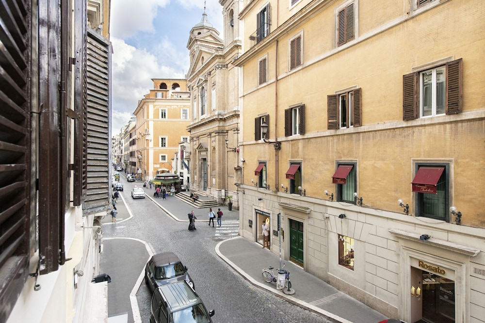Canova Rooms 32/42