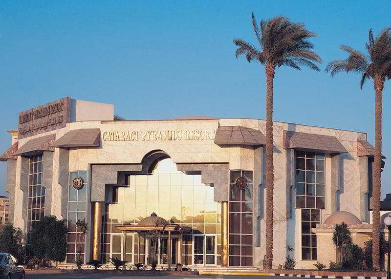 CATARACT PYRAMIDS RESORT