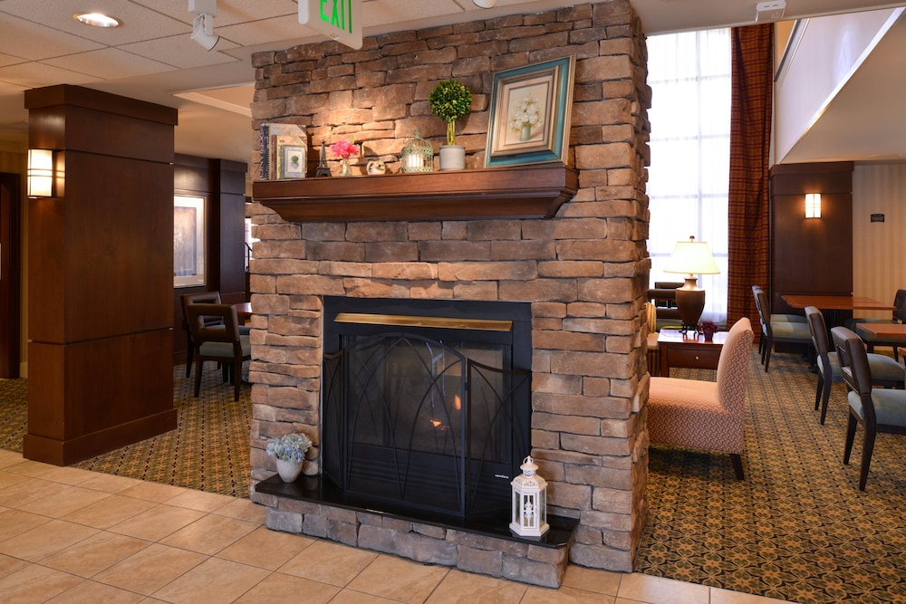 Staybridge Suites Indianapolis Airport 4/70