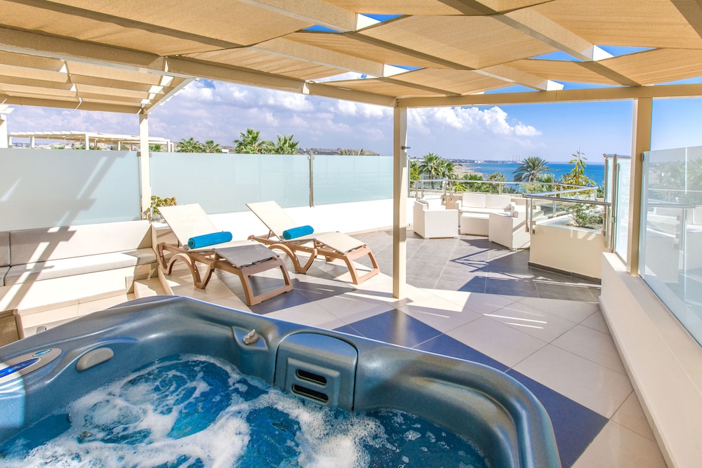 Golden Bay Beach Hotel 15/50