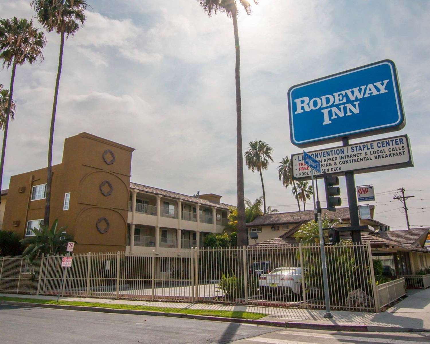 Rodeway Inn Convention Center 32/32