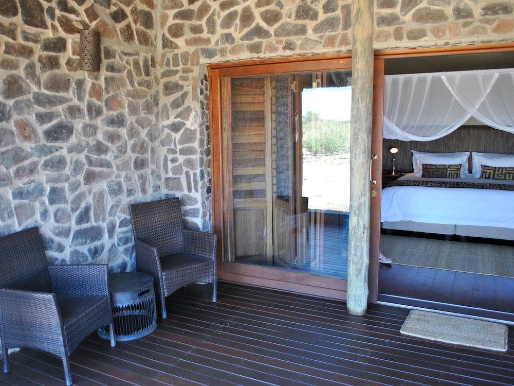 Tutwa Desert Lodge 16/50