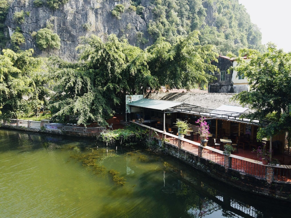 Tam Coc Bungalow 34/42