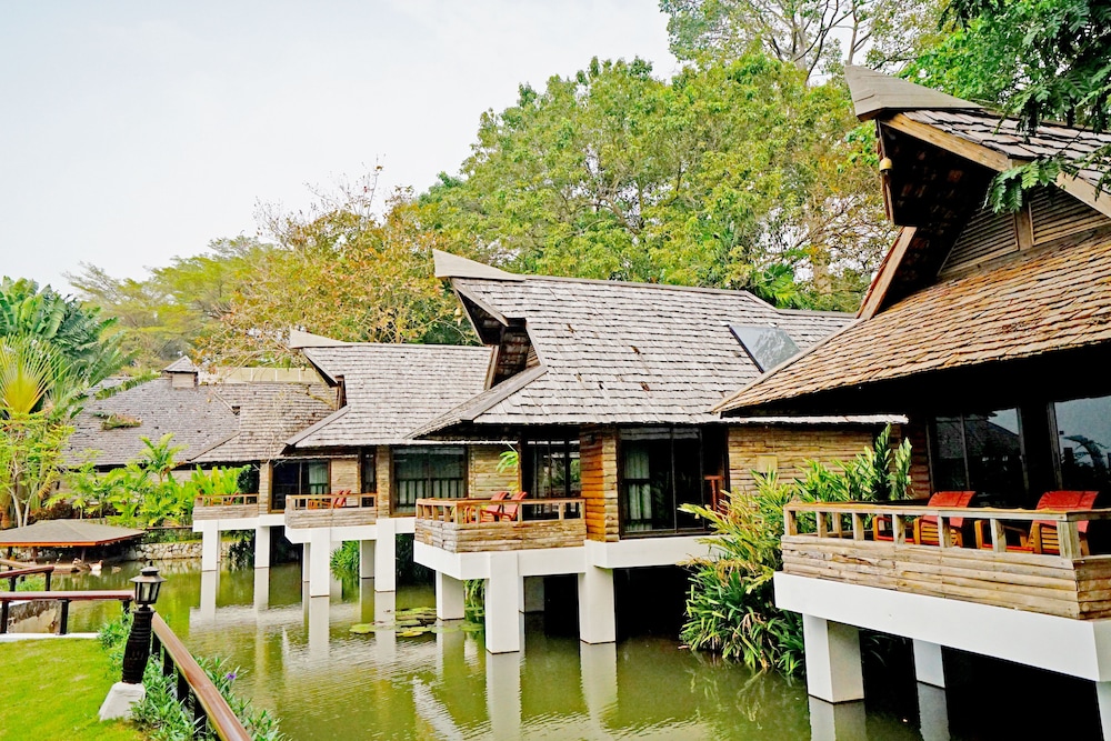 Sunset Park Resort And Spa 4/75