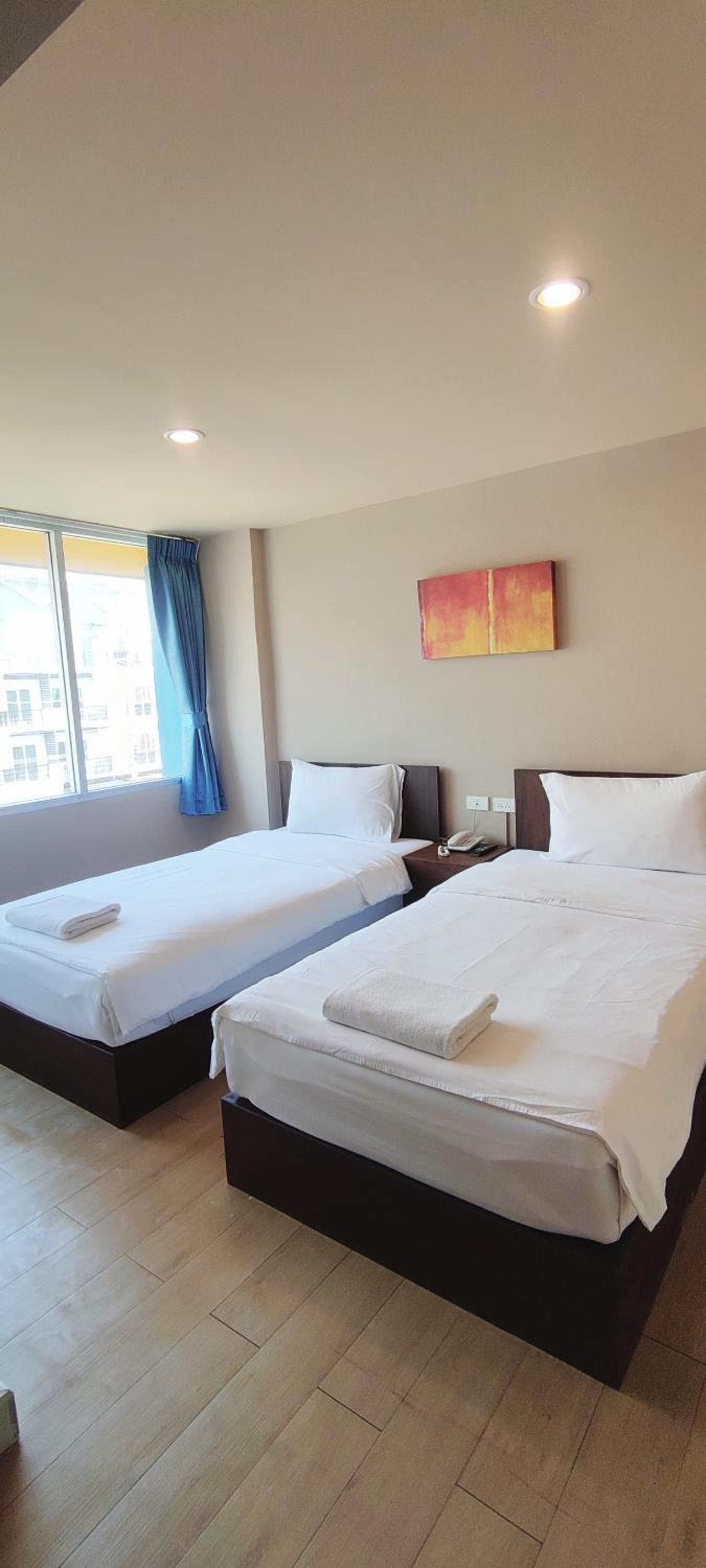 The Sea Bangsaen Hotel 23/48