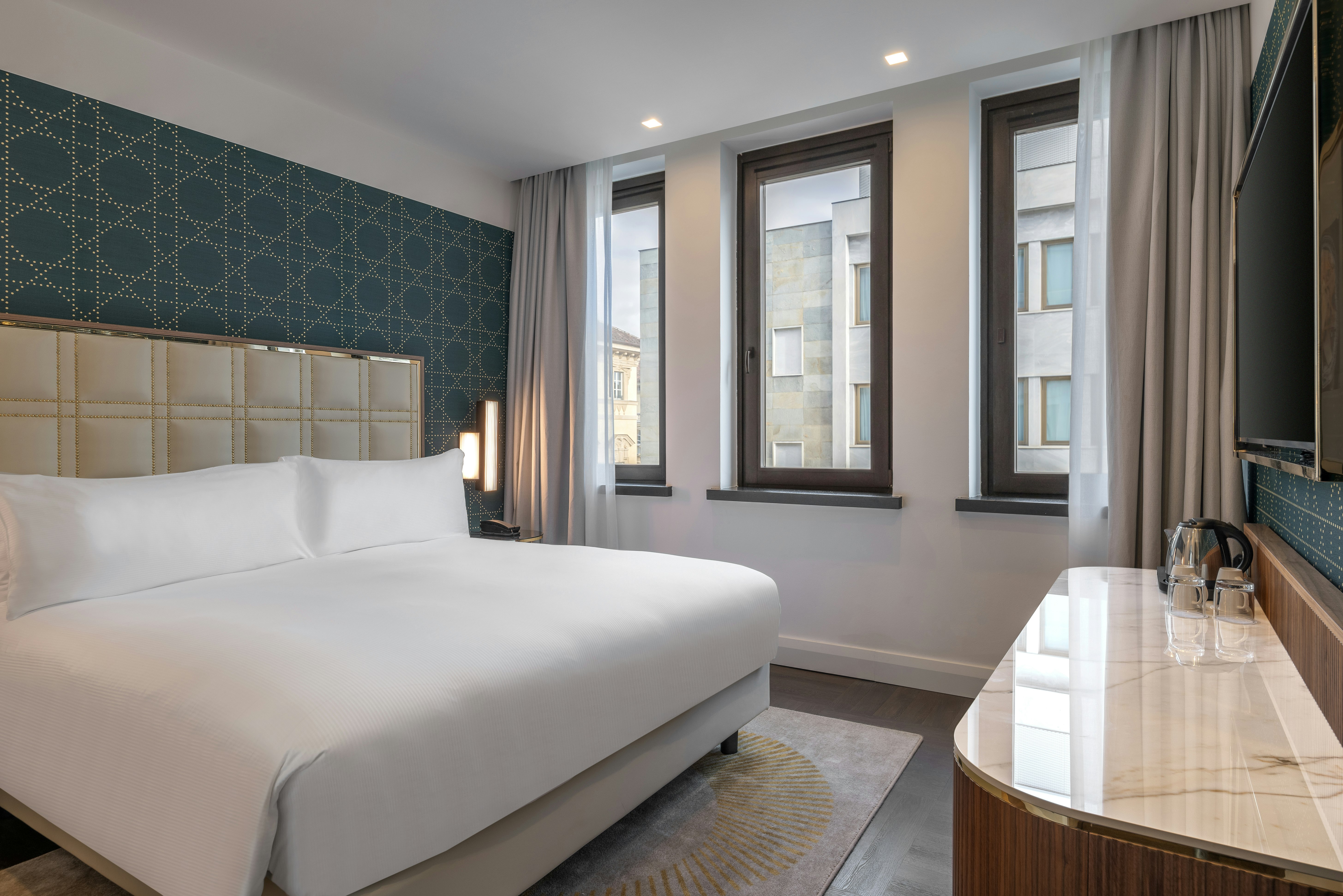 1 BEDROOM, DELUXE, SUITE, KING BED