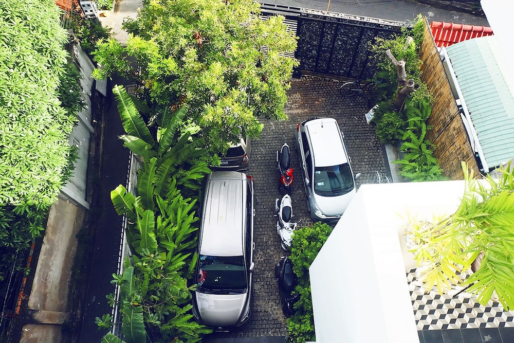 Green River Boutique Hotel 47/49