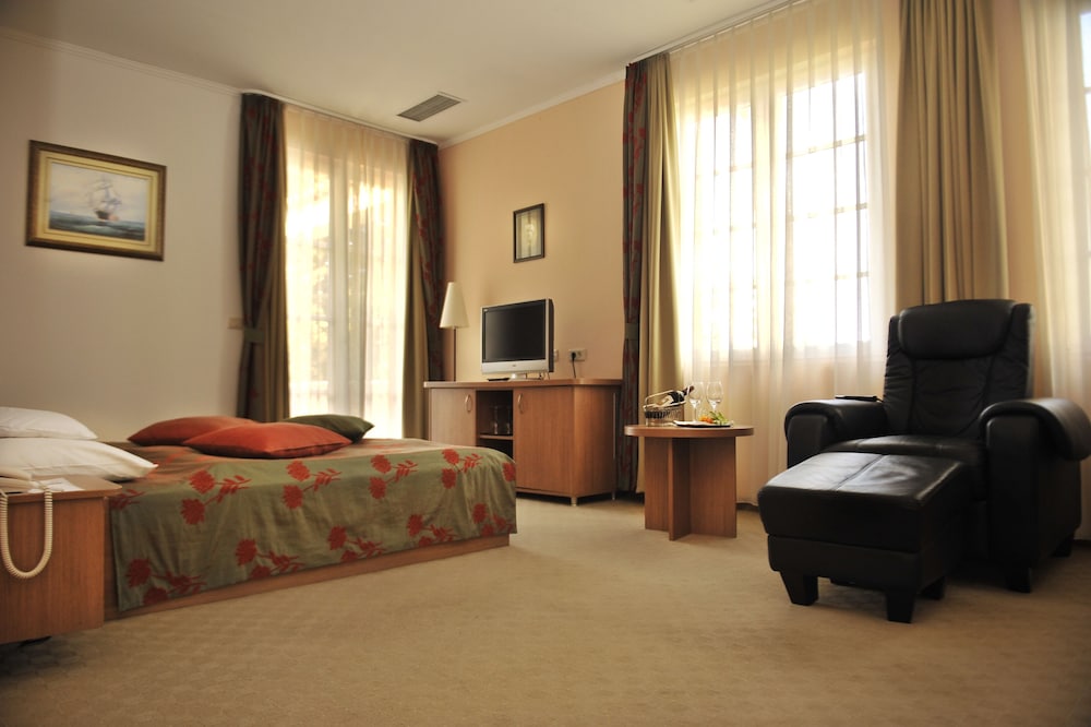 Hunguest Hotel Sun Resort 18/67