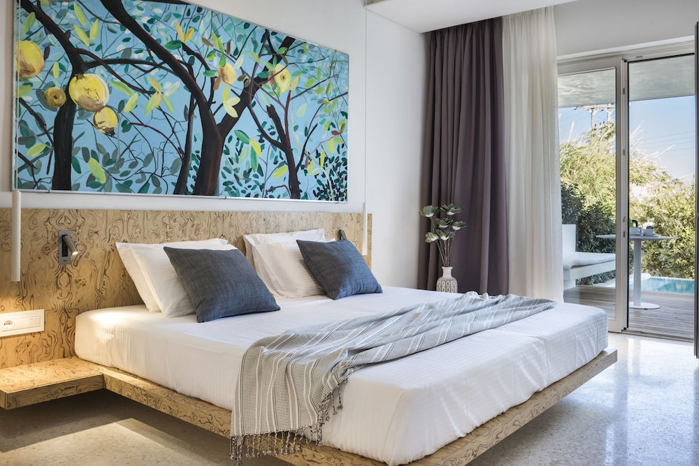 Relax, Suite, Double Bed, Sofa, Private Pool