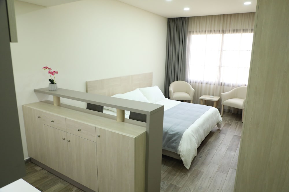 Byblos Palms Suite Hotel, Byblos 19/37