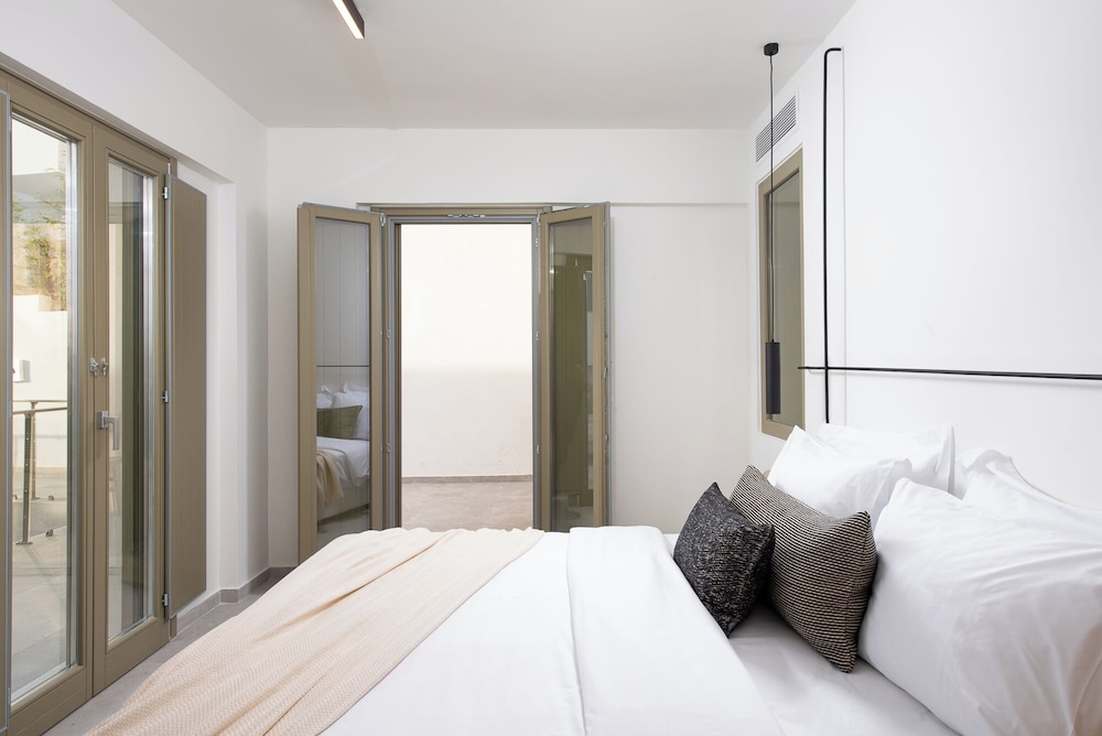 Mazee New Age Hotel 21/57