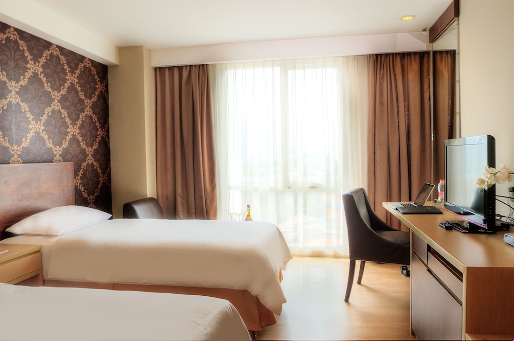 Avissa Suites 24/72