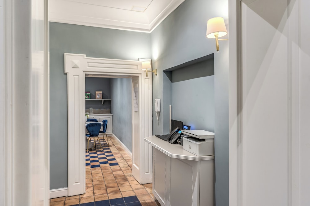 Townhouse Condotti 29 39/53