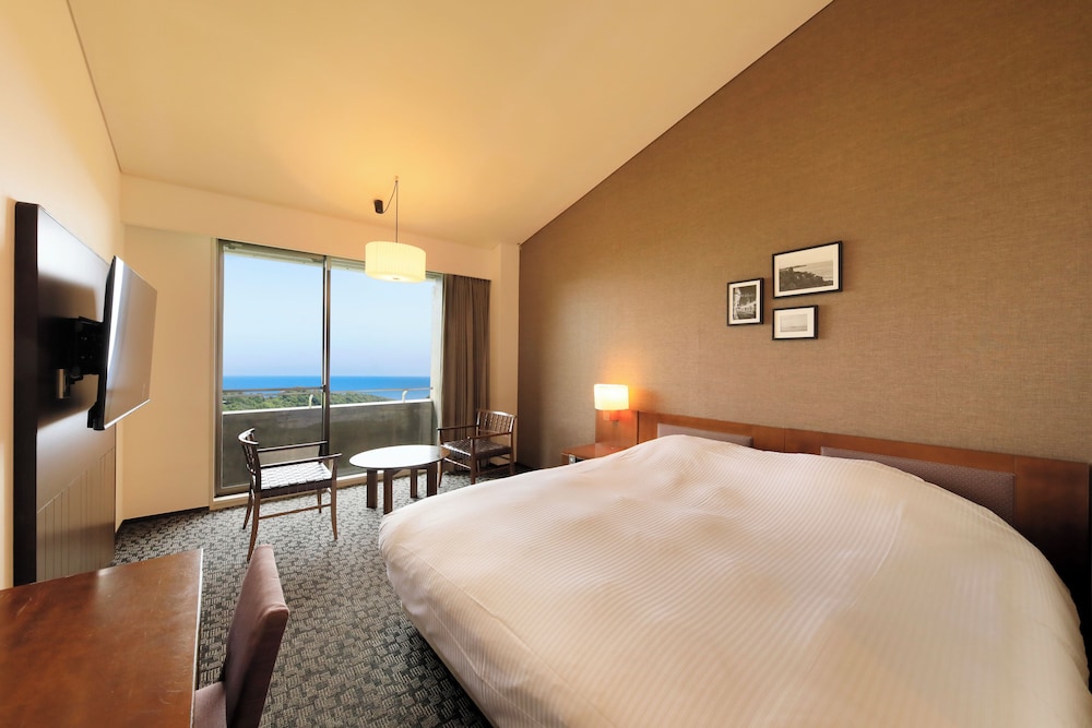 ROOM, KING BED, OCEAN VIEW