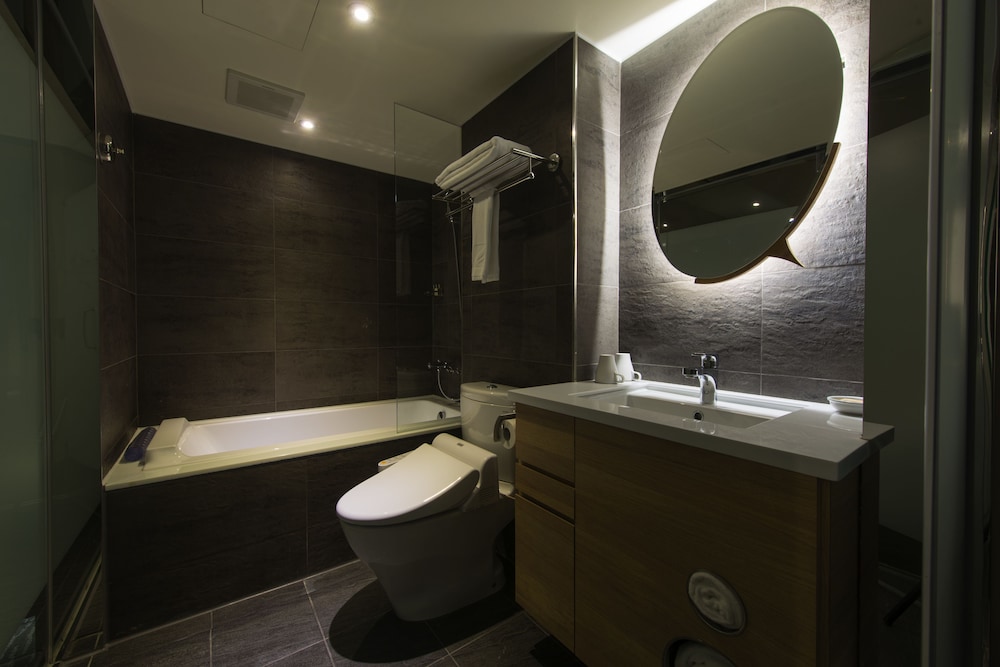 Simple Plus Hotel 26/50