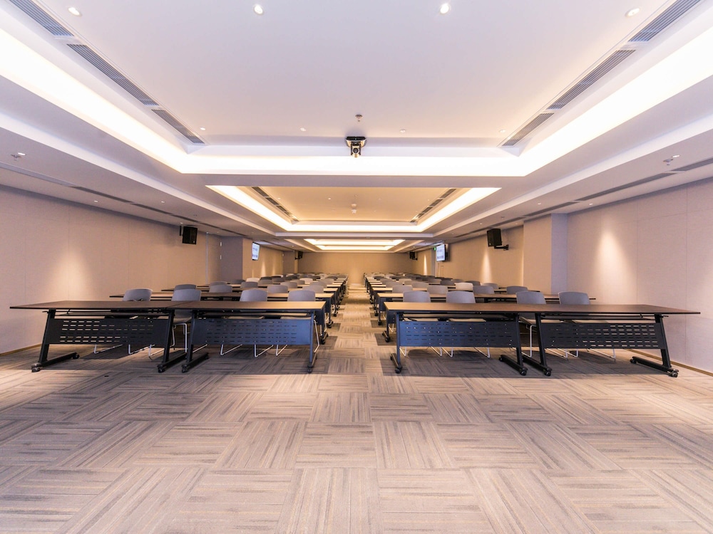 Mercure Changchun Hengxing 36/46
