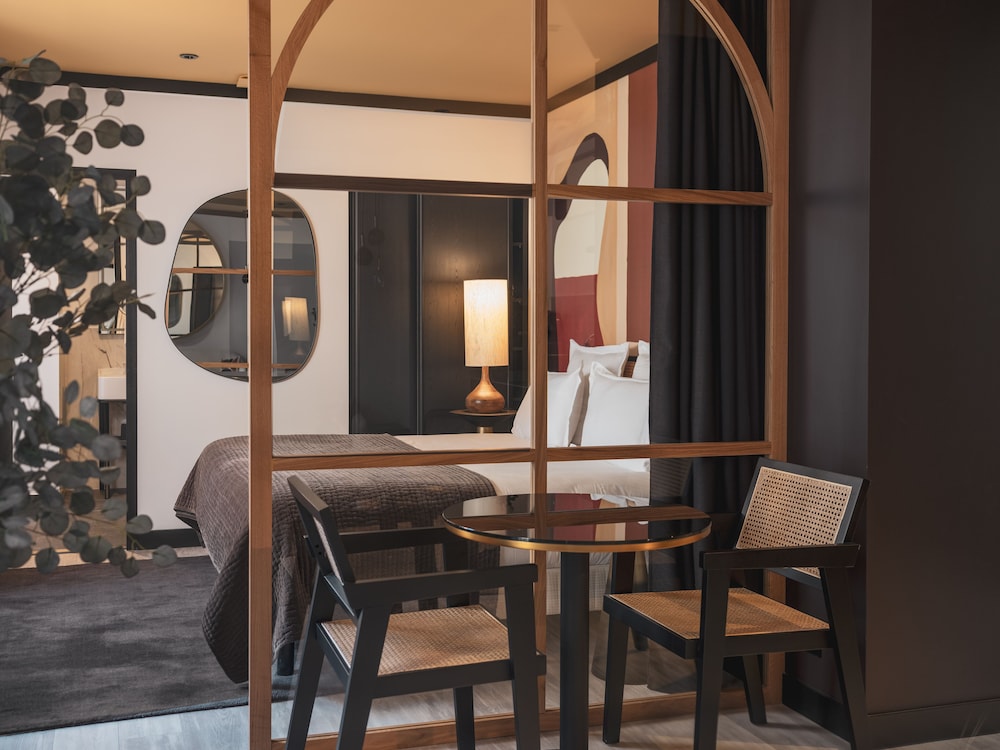 Maisons du Monde Hotel & Suites - Marseille Vieux Port 38/46