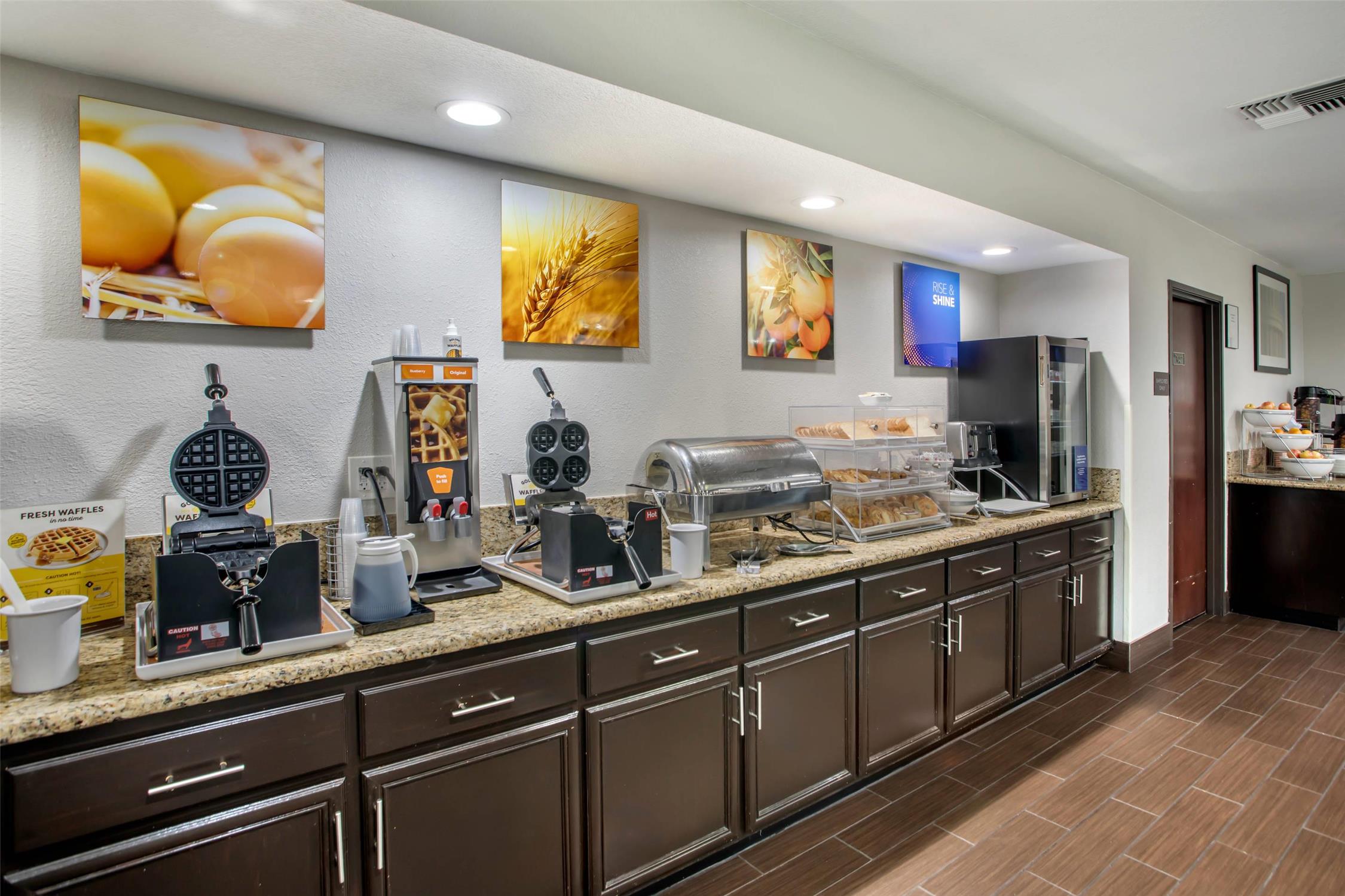 Comfort Suites Downtown Sacramento 38/47
