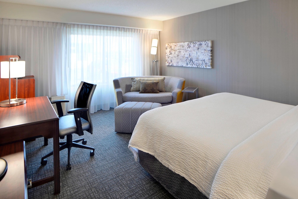 Courtyard By Marriott Kokomo 14/50