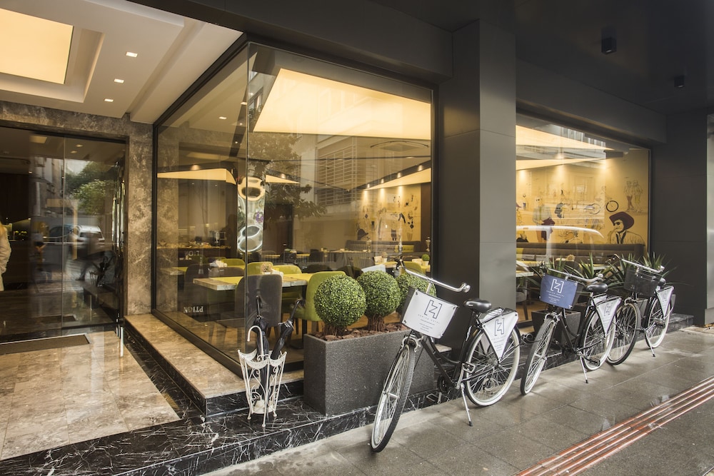 Zeniva Hotel Izmir 32/48