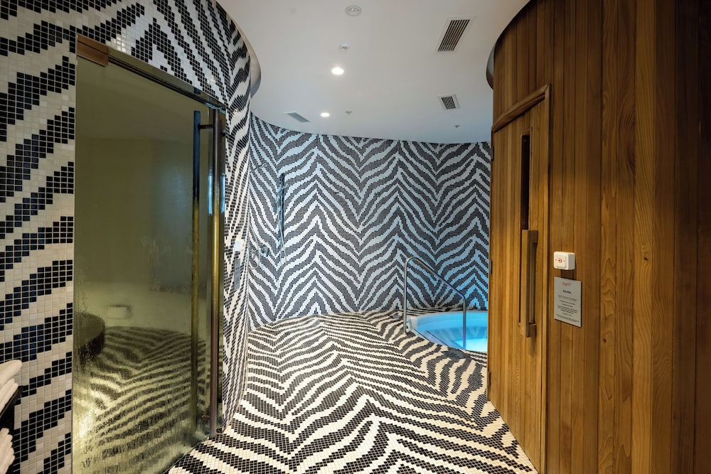 Emporium Hotel South Bank 6/72