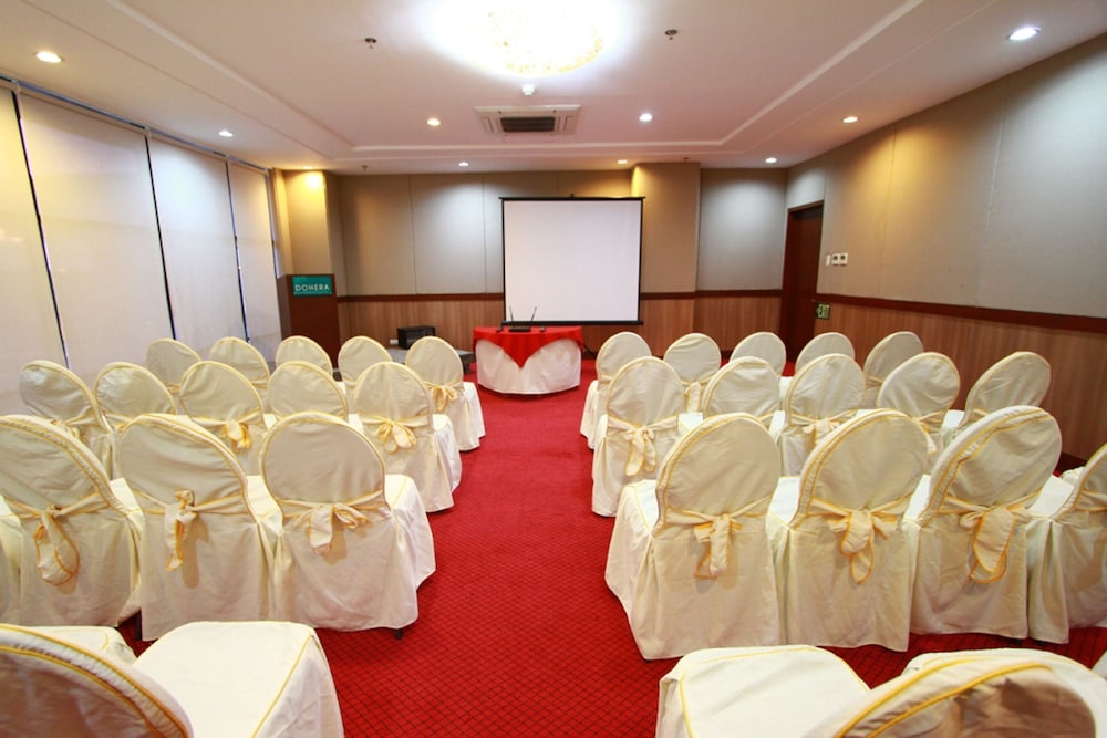 Dohera Hotel 59/69