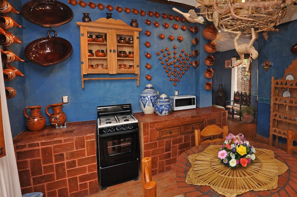 Eco Hotel Ixhi 48/74