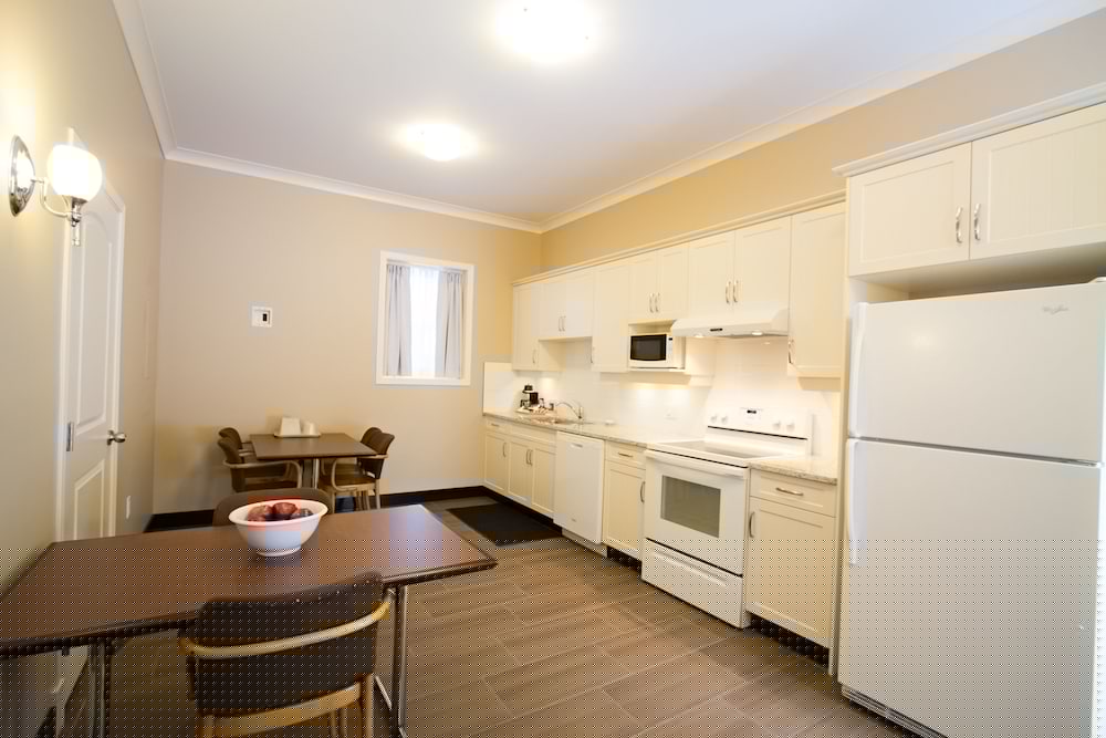 Glenwood Inn & Suites 37/50