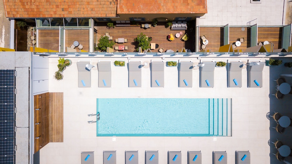 INDIGO HOTEL - Adults Only 7/82