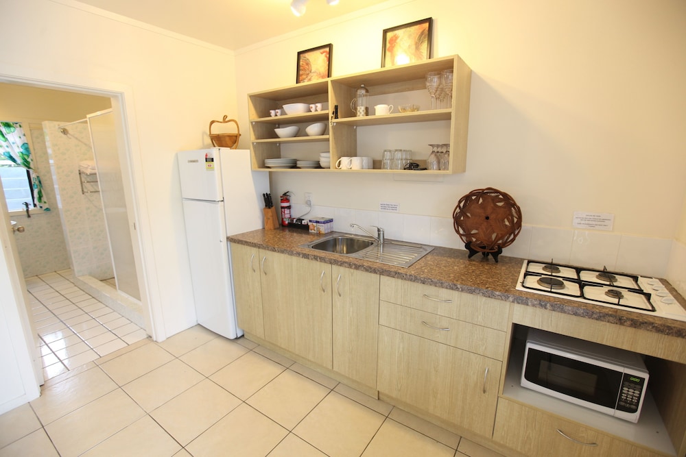 Coral Sands Apartments 4/46