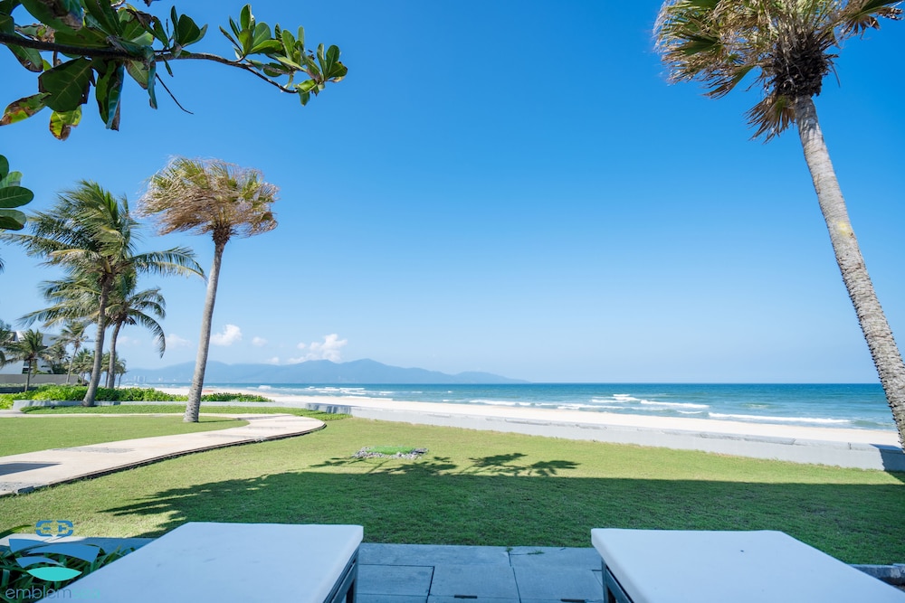 Beach front villa by Emblemsea in hyatt 34/50