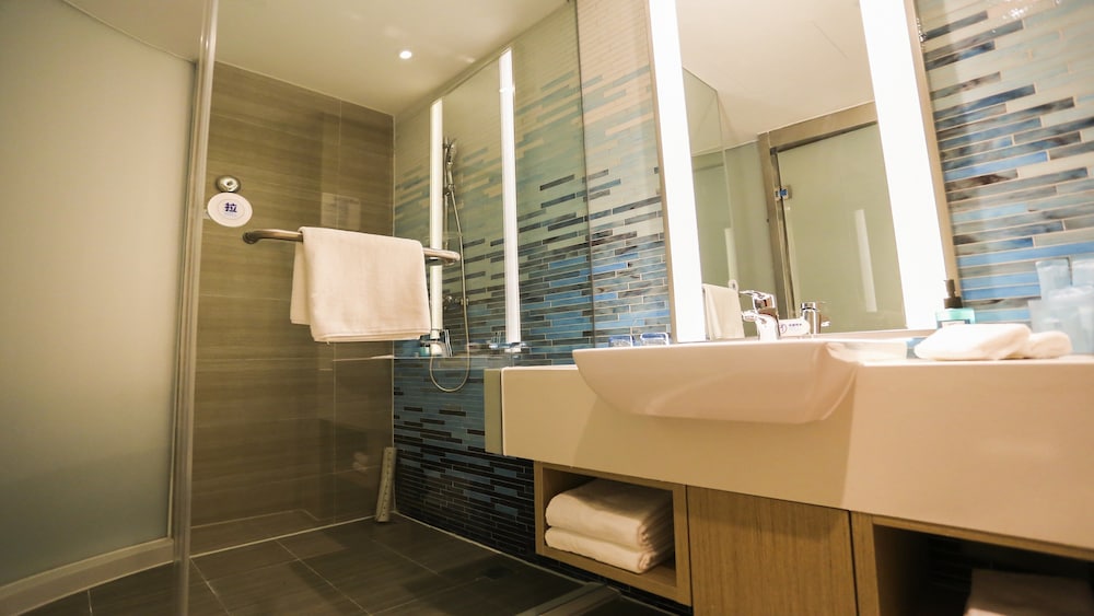Holiday Inn Express LINYI RIVERSIDE 14/43