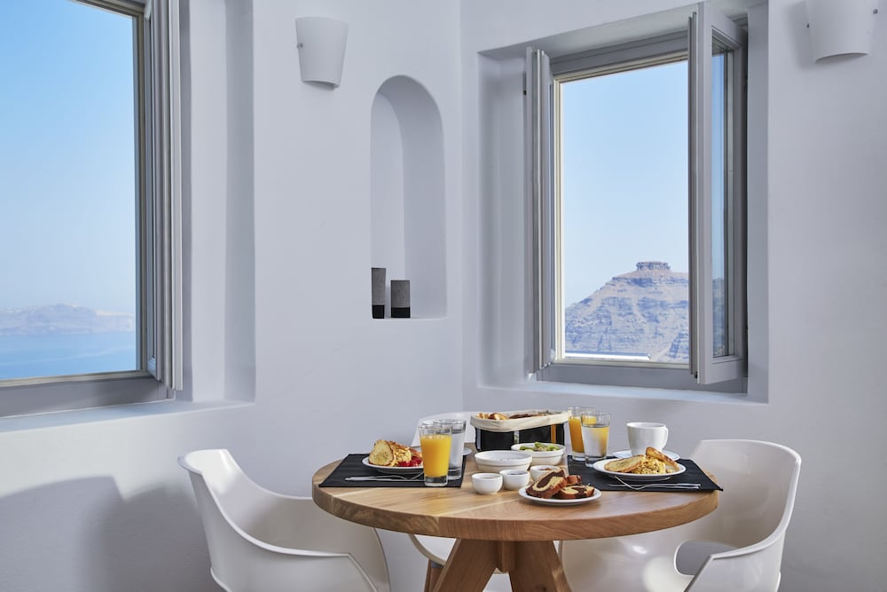 Aroma Suites 48/65