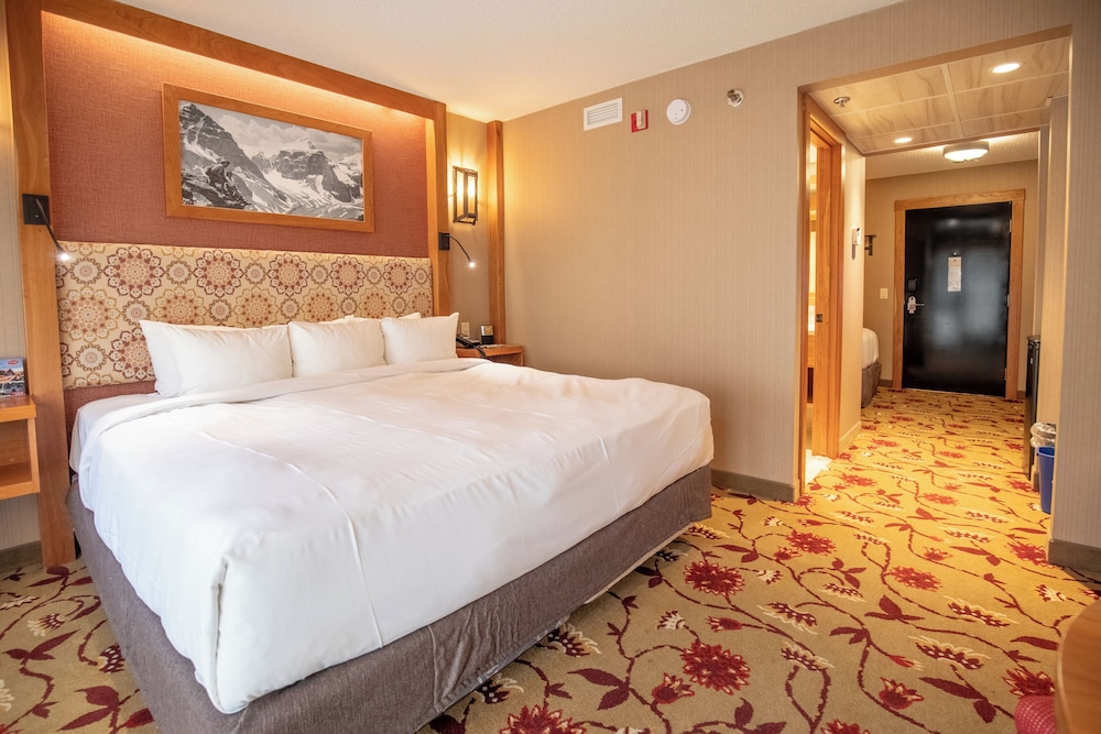 Split, Superior, 2 Queen Beds, Balcony
