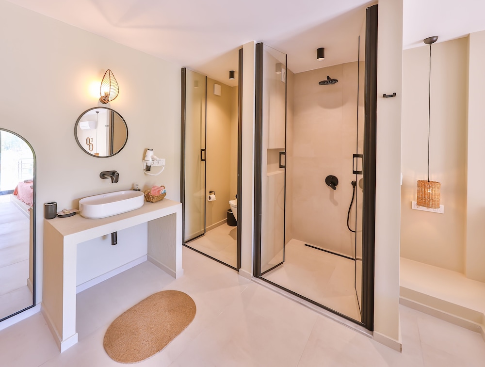 Kairos Hotel 42/43