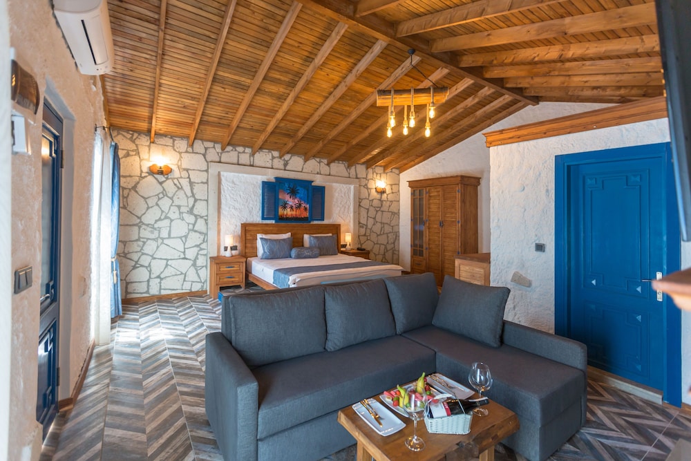 RISUS GARDEN MARINA HOTEL KUSADASI 20/48