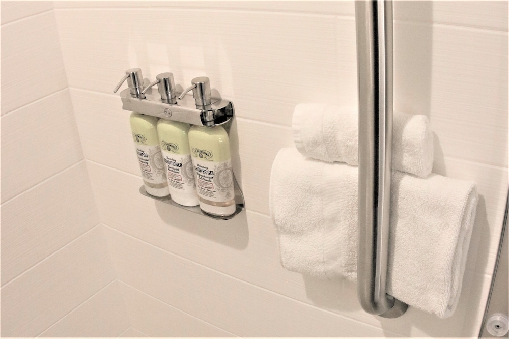 Holiday Inn Express Hotel Suites Cheney University Area 27/58