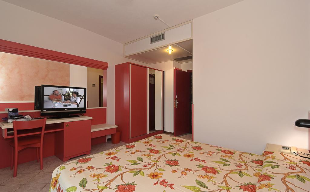 Hotel Eur 18/73