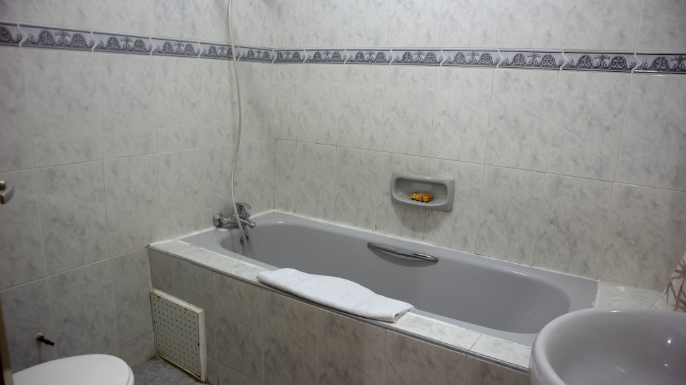 Eastgate Hotel 28/72