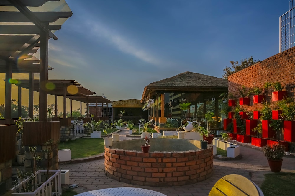 Hotel Boulevard، Dehradun 22/24